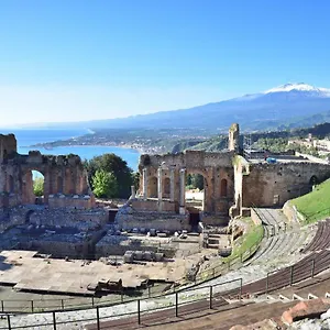Joan's Heritage , Taormina Italia